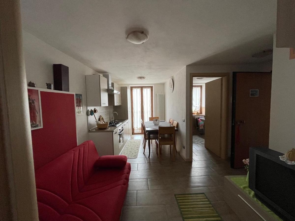 La Casa Di Pucci Nel Borgo Affrescato Di Parlasco Cortenova Zewnętrze zdjęcie