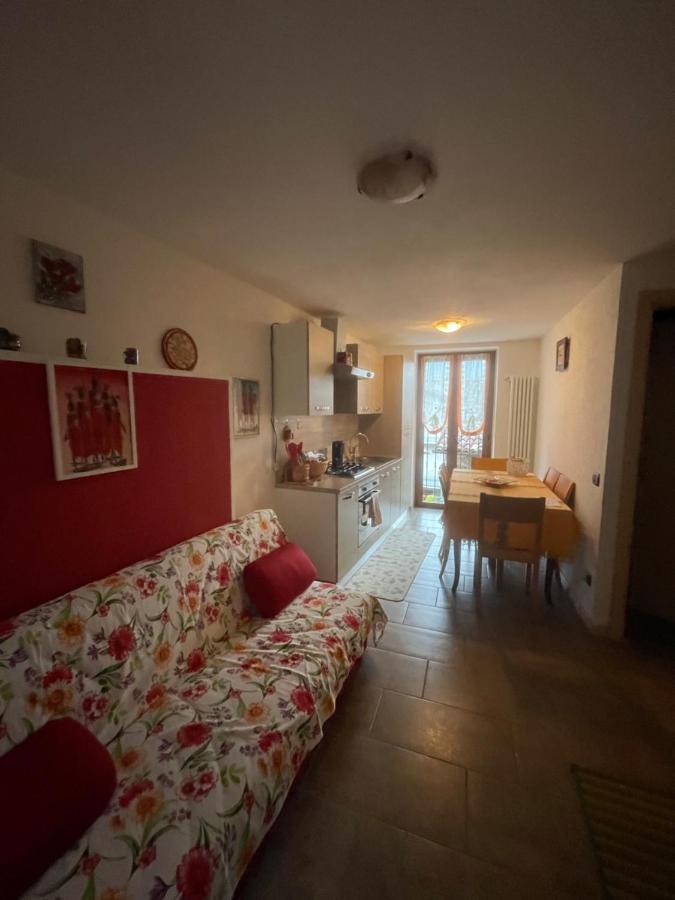 La Casa Di Pucci Nel Borgo Affrescato Di Parlasco Cortenova Zewnętrze zdjęcie
