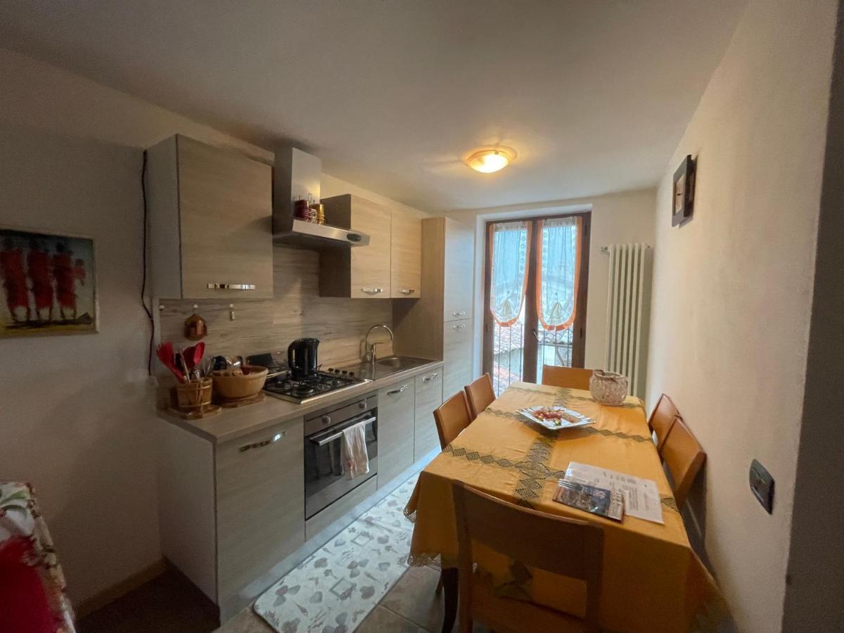 La Casa Di Pucci Nel Borgo Affrescato Di Parlasco Cortenova Zewnętrze zdjęcie