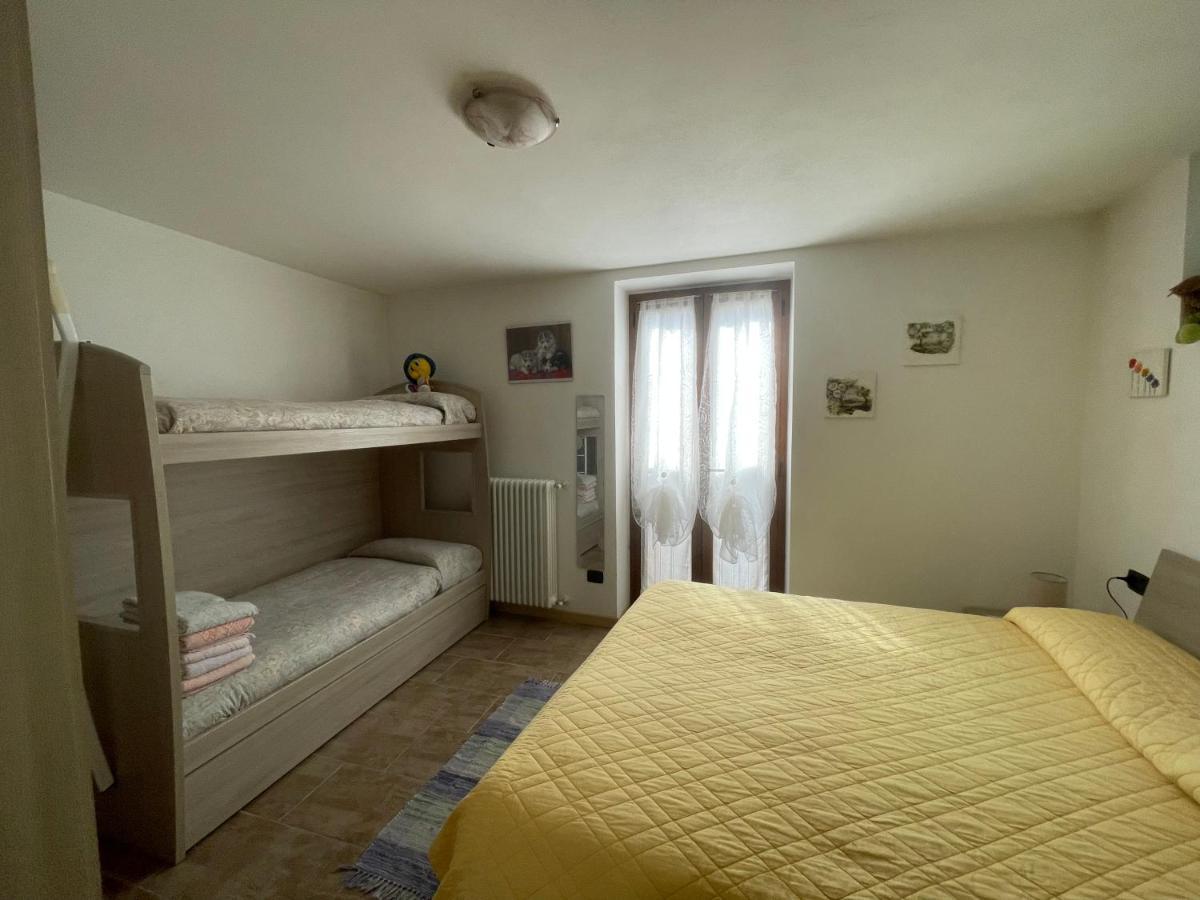 La Casa Di Pucci Nel Borgo Affrescato Di Parlasco Cortenova Zewnętrze zdjęcie